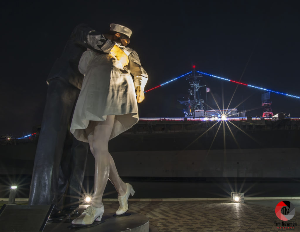 Seaport Village Statue Black and White WWII Statue Embracing Peace Embracing Peace Statue San Diego Sailor and Nurse Kiss Kiss Kissing WWII Memorial WWII Navy Armed Forces War Peace USS Midway Midway Museum Midway