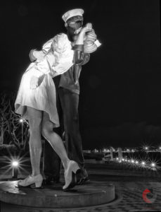 Seaport Village Statue Black and White WWII Statue Embracing Peace Embracing Peace Statue San Diego Sailor and Nurse Kiss Kiss Kissing WWII Memorial WWII Navy Armed Forces War Peace